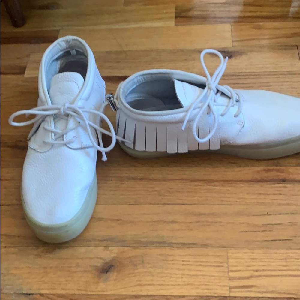White leather sneakers - clear weather “one-o-one”